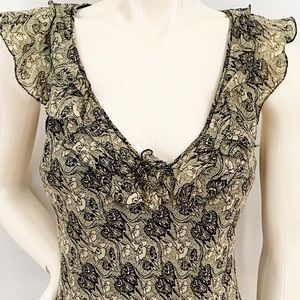 Sleeveless blouse